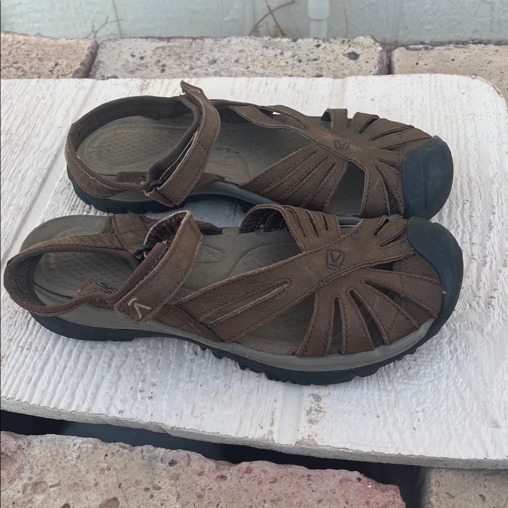 KEEN Rose Sandals Women’s Size 9 Closed Toe Sport Hiking Water Shoes